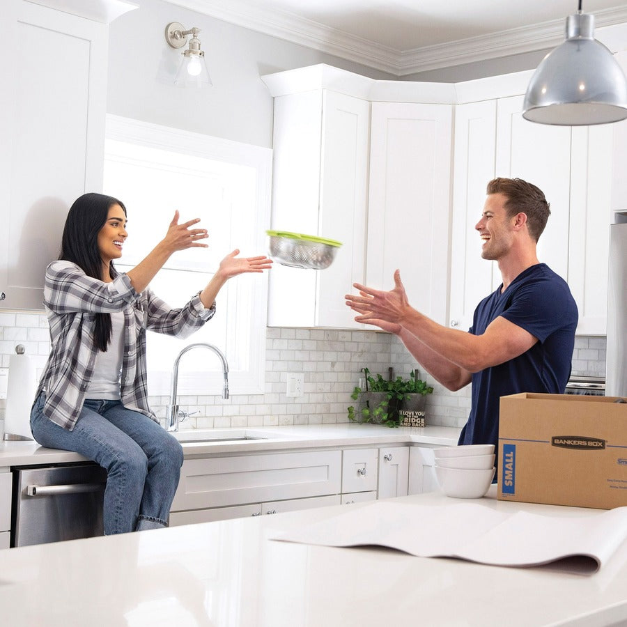 Wholesale Moving Boxes: Discounts on Fellowes Bankers Box SmoothMove&trade; Classic Moving Boxes, Small 20pk FEL7714210