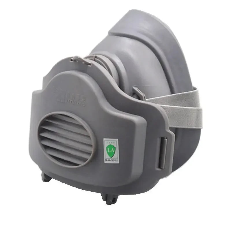 Half-face dust respirator with filters